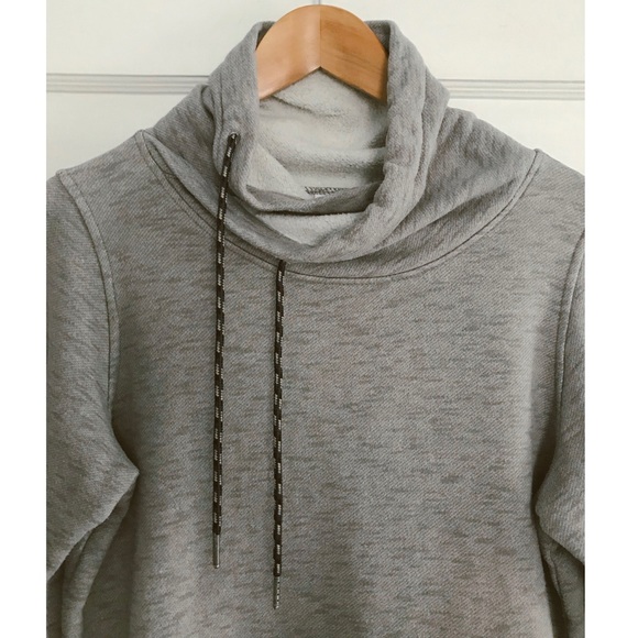 SOLD•Columbia Sportswear Gray Cowl Neck Sweatsh… - Picture 2 of 7